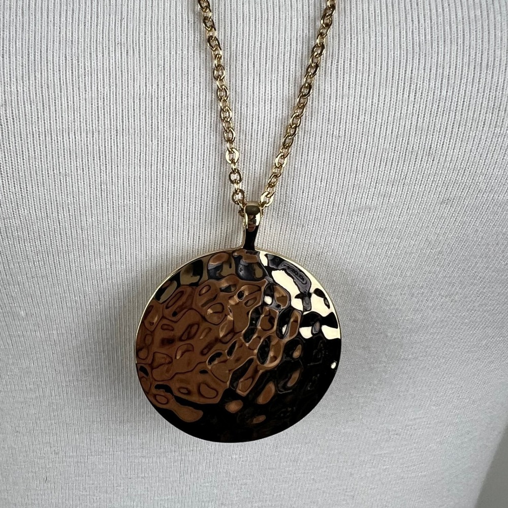 NWT J.Crew Gold Tone Hammered Disc Pendant Necklace Statement Fashion Jewelry